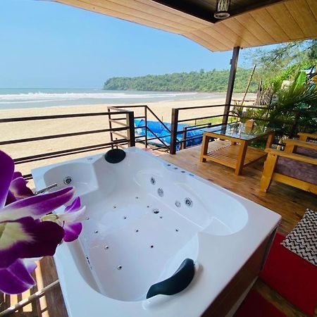 Agonda Serenity Beach Villa ภายนอก รูปภาพ